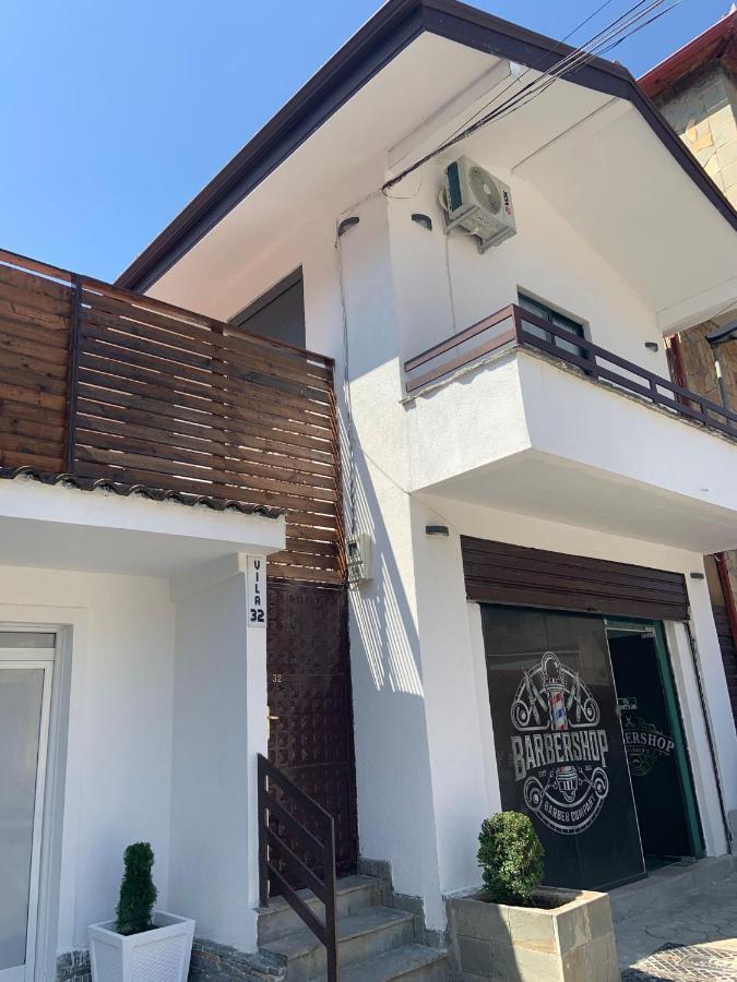 Vila 32 بيرات المظهر الخارجي الصورة